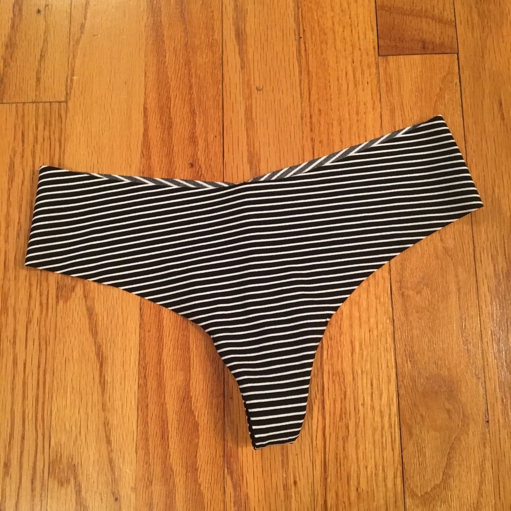 XS PINK VS SEAMLESS THONG